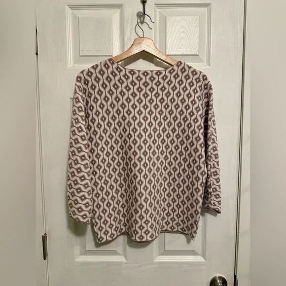 Geometric Patterned Sweater - Picture 2 of 4